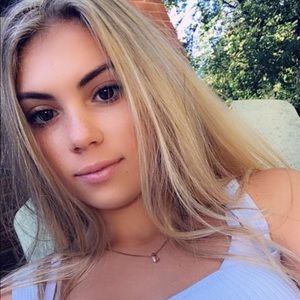 Meet your Posher, Jessica